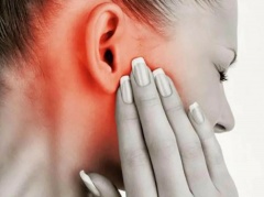 Неожиданные причины боли в ушах